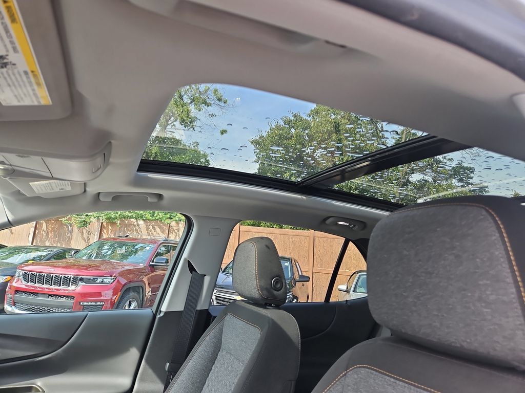 Used 2024 Chevrolet Equinox LT FWD image 24