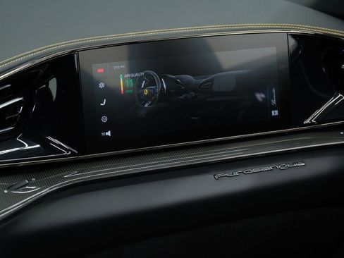 Used 2023 Ferrari Purosangue image 29