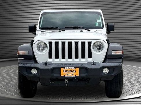 Used 2019 Jeep Wrangler Sport AWD/4WD image 2