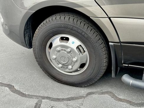 Used 2022 Mercedes-Benz Sprinter 3500 image 9