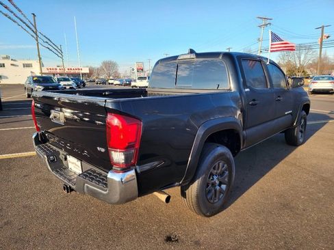 Used 2023 Toyota Tacoma SR5 image 7