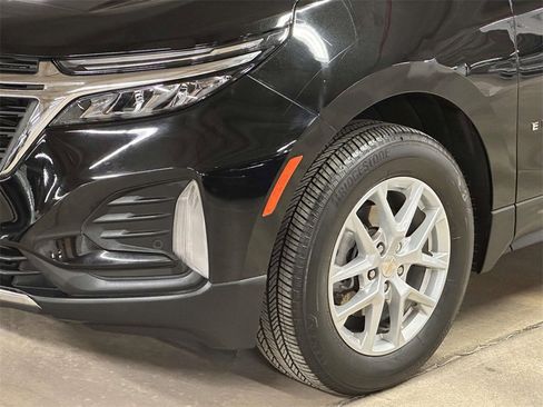 Used 2023 Chevrolet Equinox LT image 10