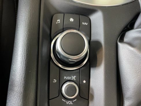 Used 2023 MAZDA MX-5 Miata Club RWD image 19