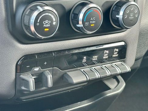 Used 2024 RAM 1500 Big Horn AWD/4WD image 15