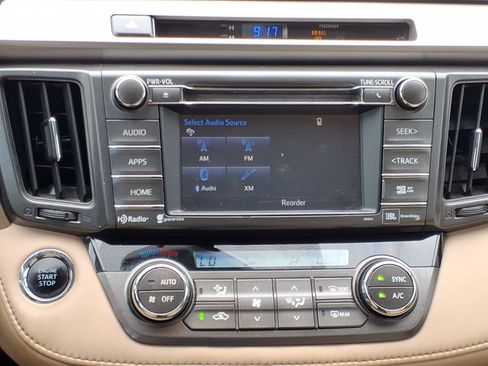 Used 2015 Toyota RAV4 Limited AWD/4WD image 6