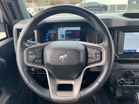 Used 2023 Ford Bronco Black Diamond AWD/4WD image 10