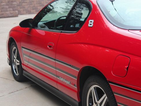 Used 2004 Chevrolet Monte Carlo SS w/ Dale Earnhardt Jr. Package FWD image 27