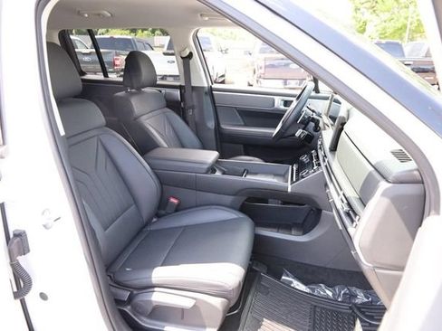 Used 2026 Hyundai Santa Fe SEL AWD/4WD image 28