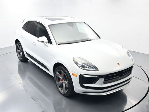 Used 2025 Porsche Macan S image 42