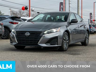 Used 2024 Nissan Altima 2.5 SV