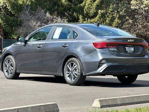 Used 2023 Kia Forte LXS image 6