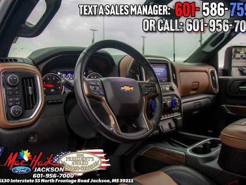 Used 2022 Chevrolet Silverado 2500 High Country image 9