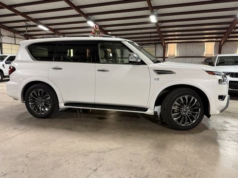 Used 2021 Nissan Armada Platinum w/ Captain's Chairs Package image 5