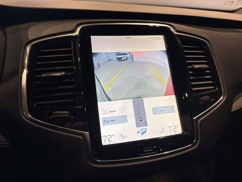 Used 2017 Volvo XC90 T5 R-Design image 19