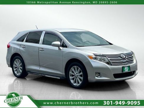 Used 2012 Toyota Venza XLE AWD/4WD image 1