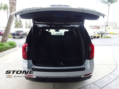 New 2026 GMC Yukon Elevation AWD/4WD image 29