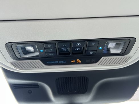 Used 2025 Ford Expedition Platinum AWD/4WD image 46