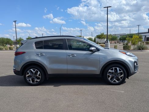 Used 2020 Kia Sportage EX w/ Option Group 15 AWD/4WD image 6