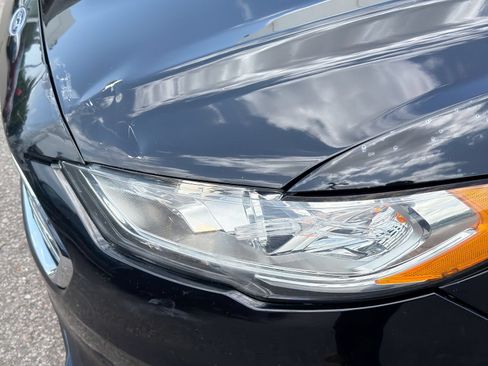 Used 2020 Ford Fusion SE FWD image 14