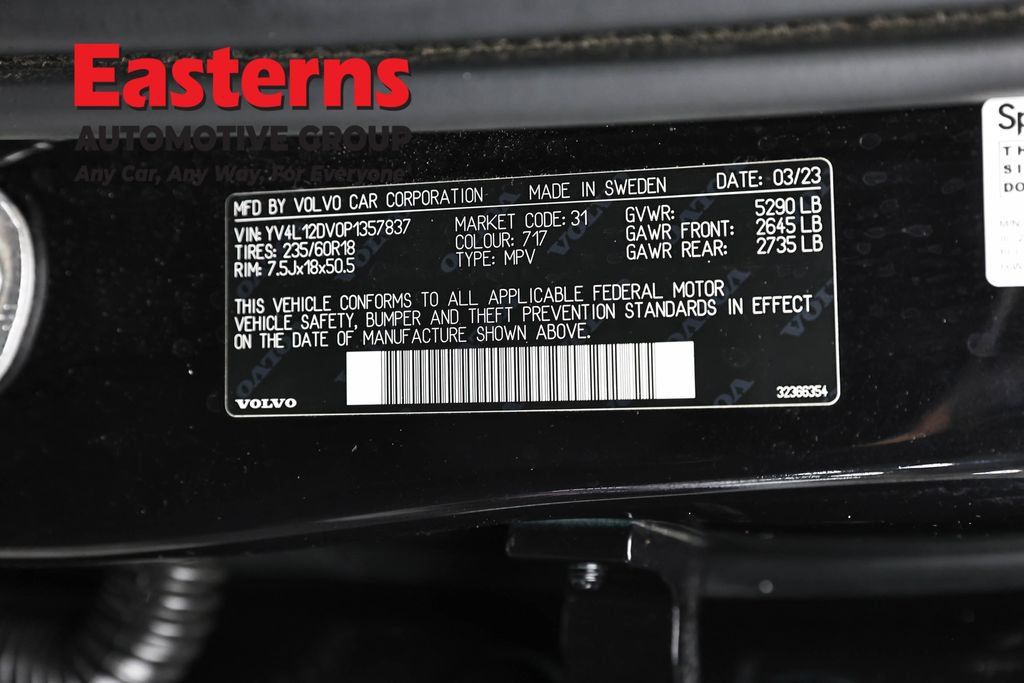 Used 2023 Volvo XC60 B5 Core FWD image 34