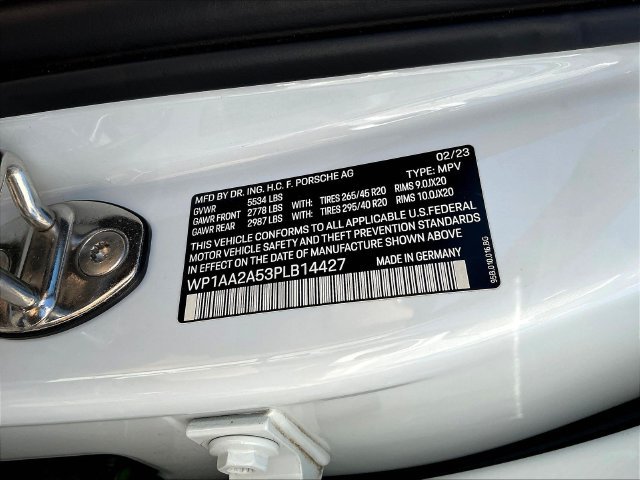 Used 2023 Porsche Macan AWD/4WD image 20
