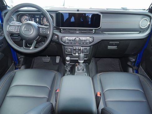 New 2025 Jeep Gladiator High Tide image 7