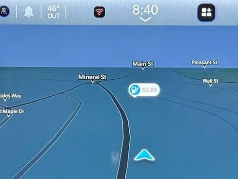 Used 2024 Jeep Wrangler Sahara w/ Technology Group image 33