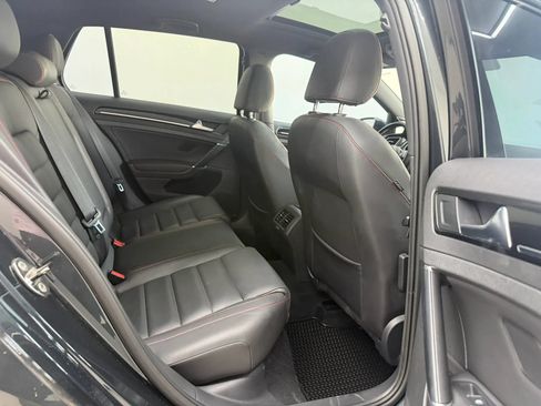 Used 2015 Volkswagen Golf 4-Door FWD image 25