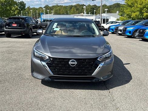 New 2025 Nissan Sentra SV w/ SV Premium Package image 9