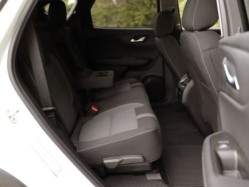Used 2025 Chevrolet Blazer LT FWD image 28
