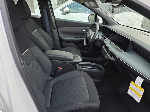 New 2026 Nissan Leaf SV+ w/ Floor Mat Package (SV+) image 37