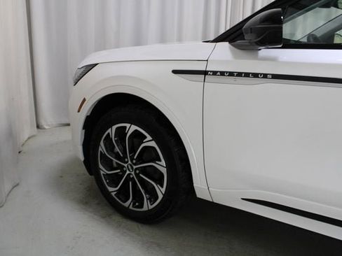 New 2026 Lincoln Nautilus Reserve AWD/4WD image 60
