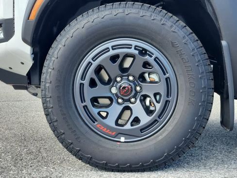 New 2025 Nissan Frontier PRO-4X image 6