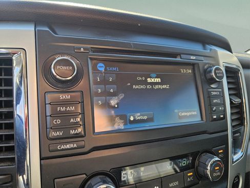 Used 2018 Nissan Titan PRO-4X image 18