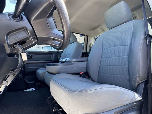 Used 2017 RAM 1500 Express AWD/4WD image 24