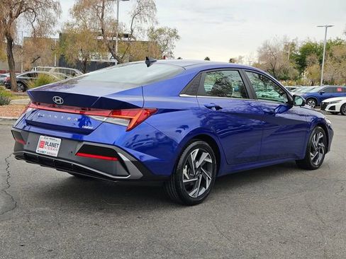 Used 2024 Hyundai Elantra Limited FWD image 6