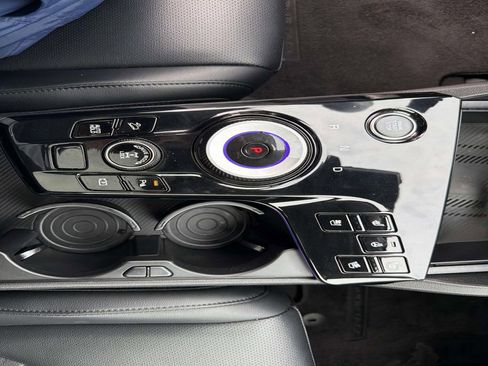 Used 2023 Kia Sportage SX Prestige image 32