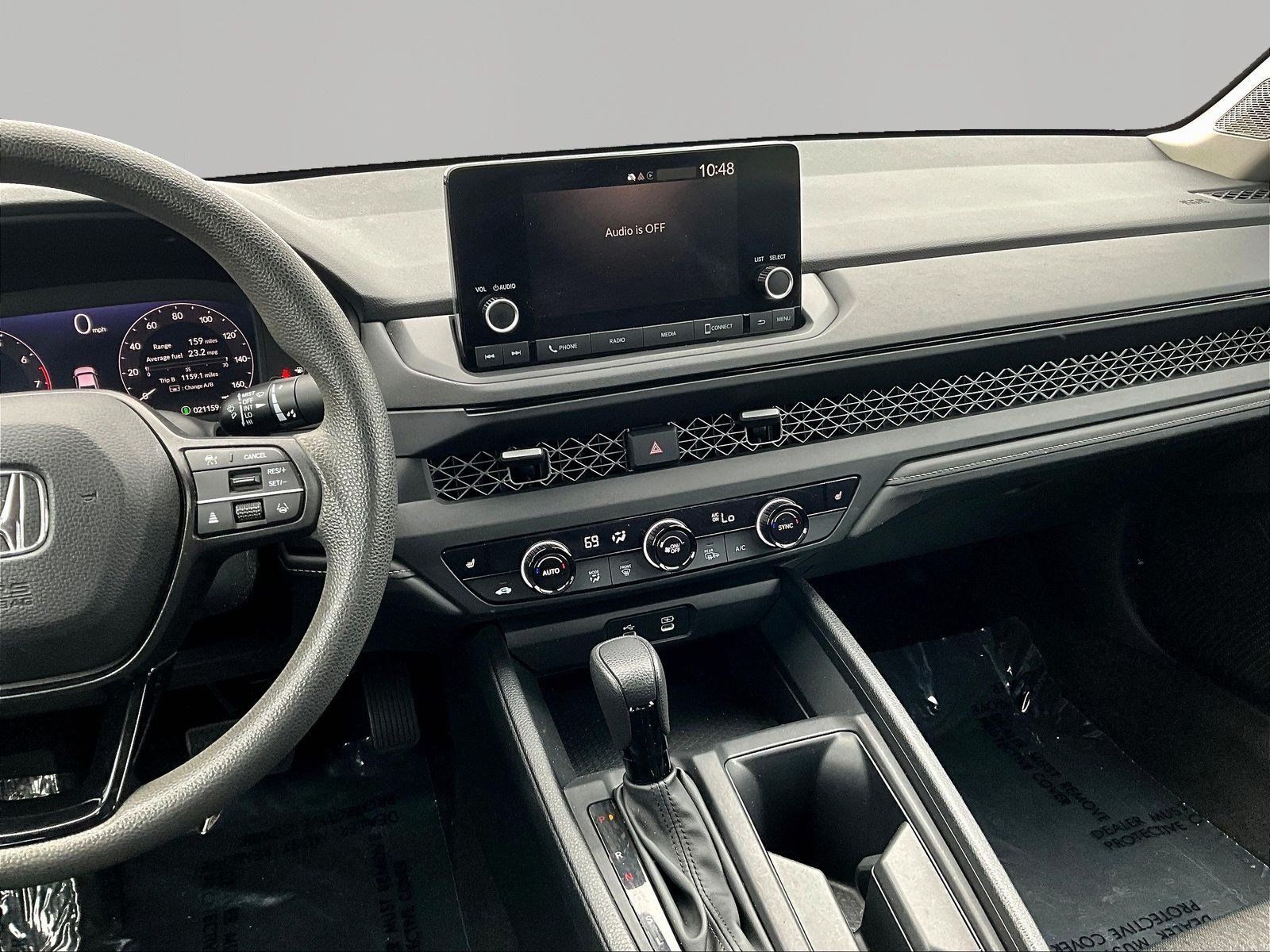 Used 2023 Honda Accord EX image 9