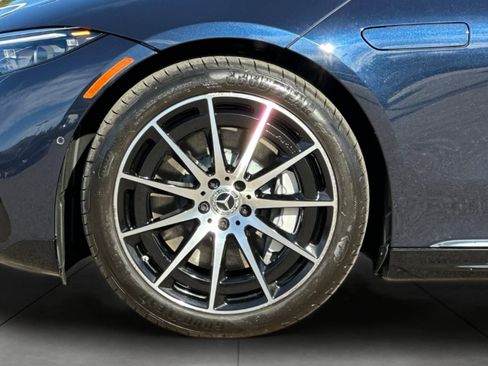Certified 2022 Mercedes-Benz EQS 450+ Sedan image 4