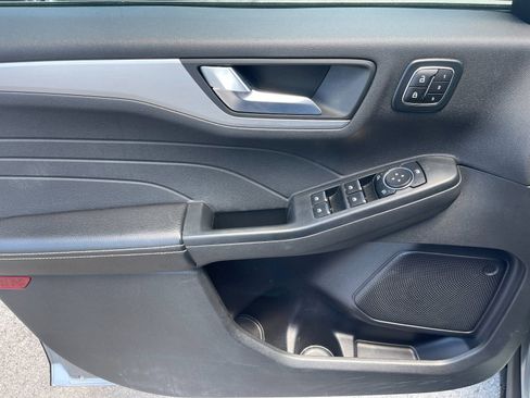 Used 2024 Ford Escape Platinum AWD/4WD image 12