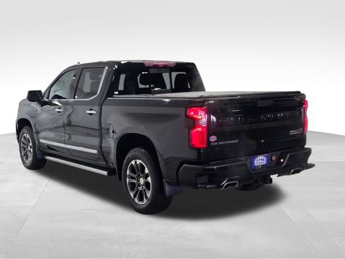 Used 2023 Chevrolet Silverado 1500 High Country w/ Technology Package image 17