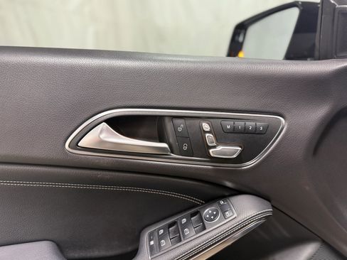 Used 2019 Mercedes-Benz CLA 250 4MATIC image 13