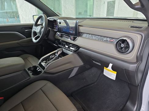 New 2026 Chevrolet Colorado ZR2 w/ Technology Package image 34