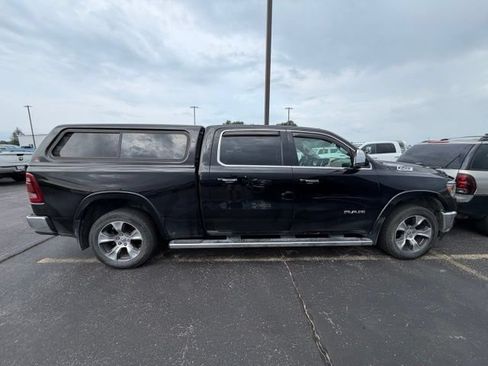 Used 2019 RAM 1500 Laramie AWD/4WD image 2