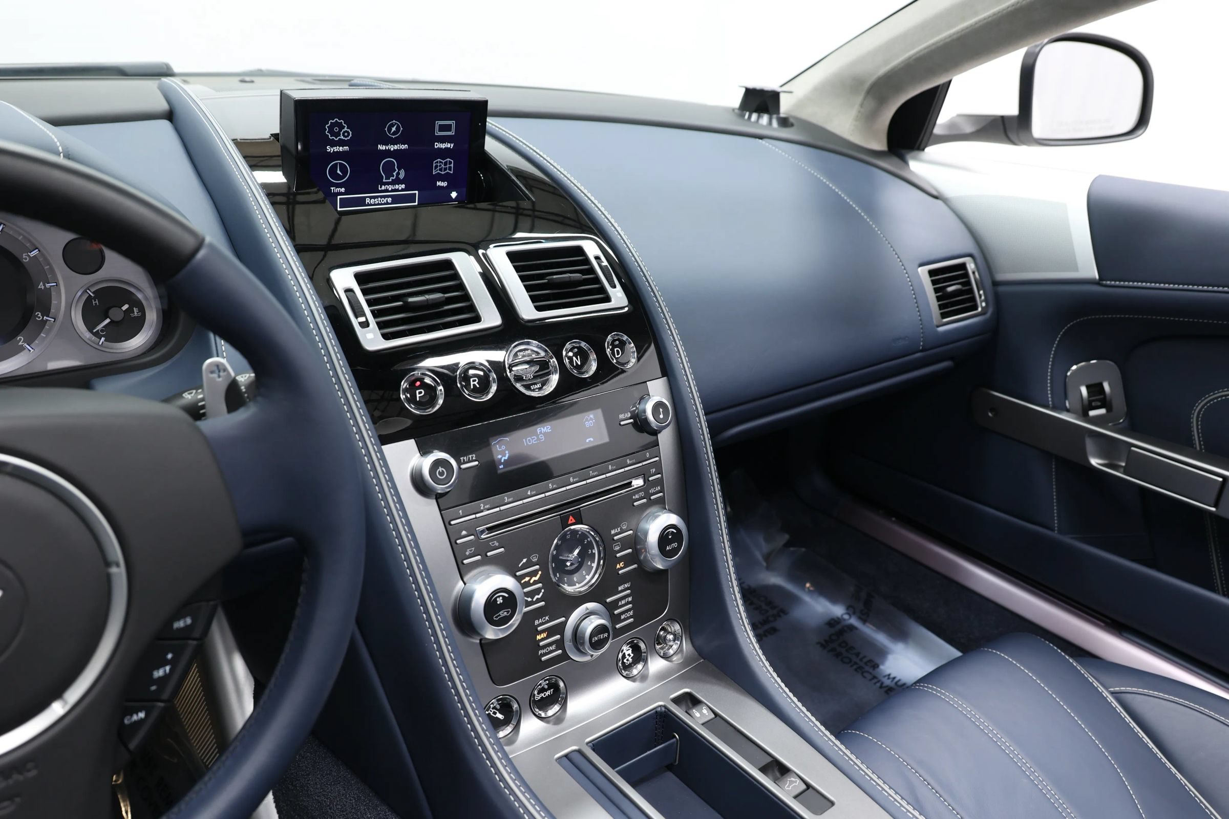 Used 2012 Aston Martin Virage Volante RWD image 45