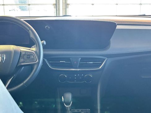 Used 2025 Buick Encore GX Preferred image 22