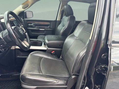 Used 2017 RAM 1500 Laramie w/ Convenience Group AWD/4WD image 10
