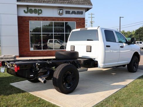 New 2025 RAM 3500 Tradesman image 31