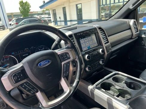 Used 2018 Ford F250 Platinum w/ Platinum Ultimate Package AWD/4WD image 14