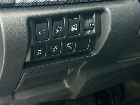 Used 2019 Subaru Forester Limited image 10